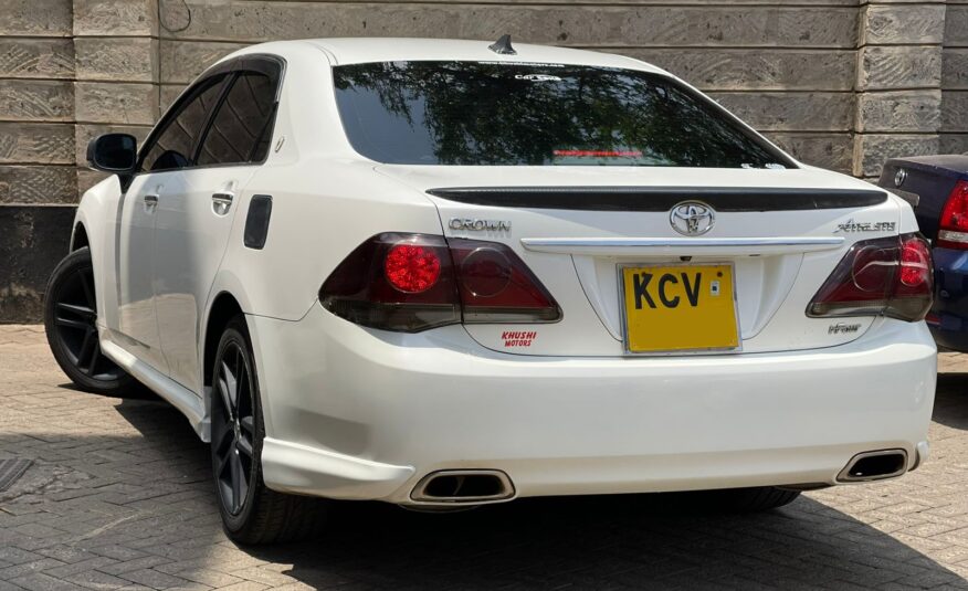 2012 Toyota Crown Athlete
