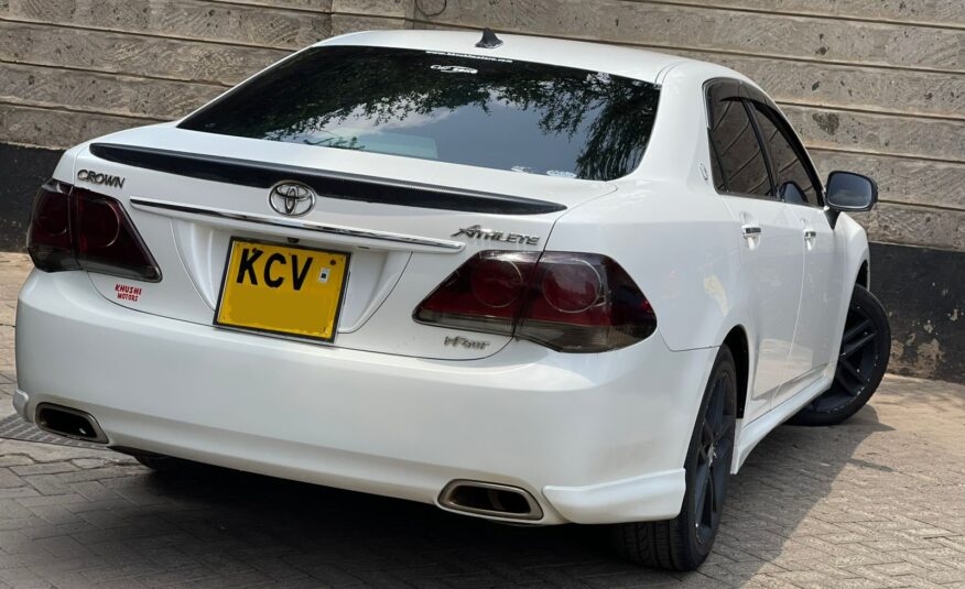 2012 Toyota Crown Athlete