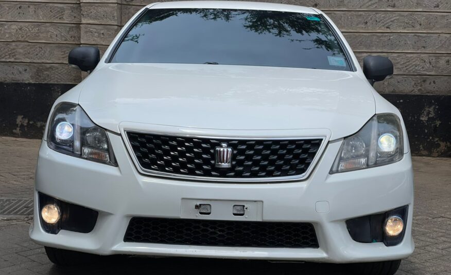2012 Toyota Crown Athlete