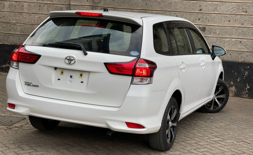 2015 Toyota Fielder