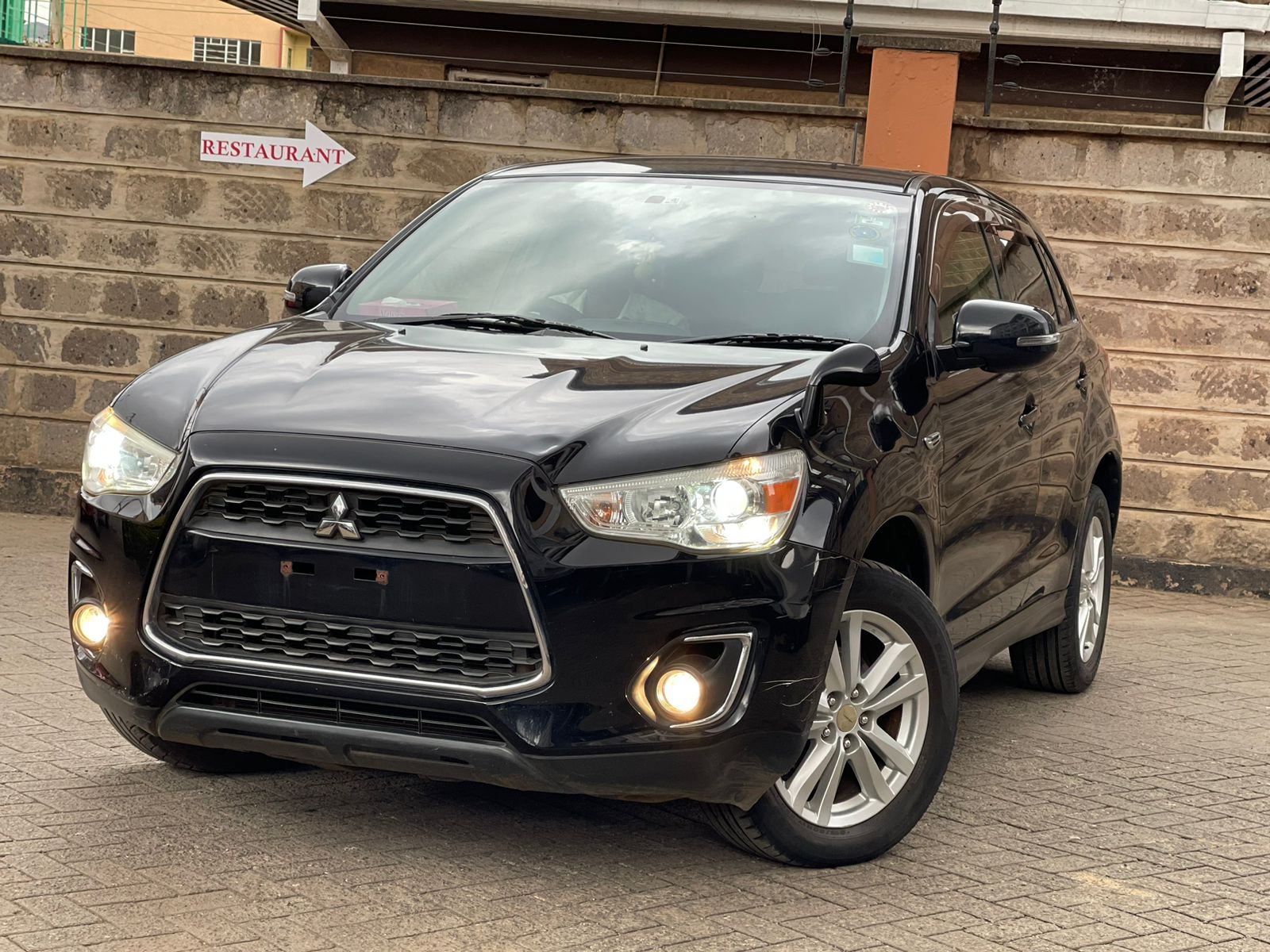 2013 Mitsubishi RVR
