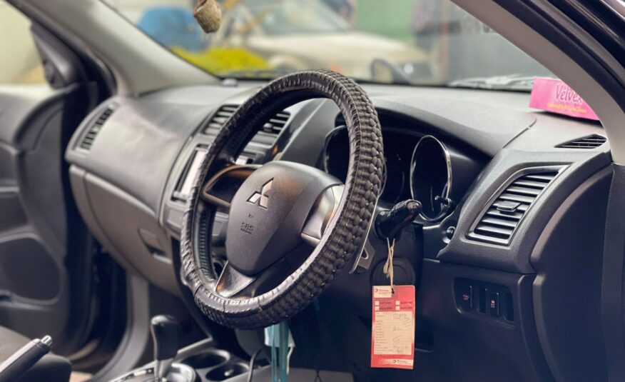 2013 Mitsubishi RVR