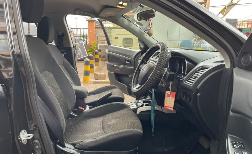 2013 Mitsubishi RVR