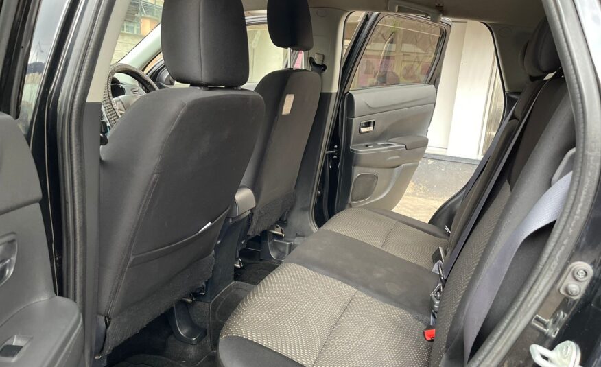 2013 Mitsubishi RVR