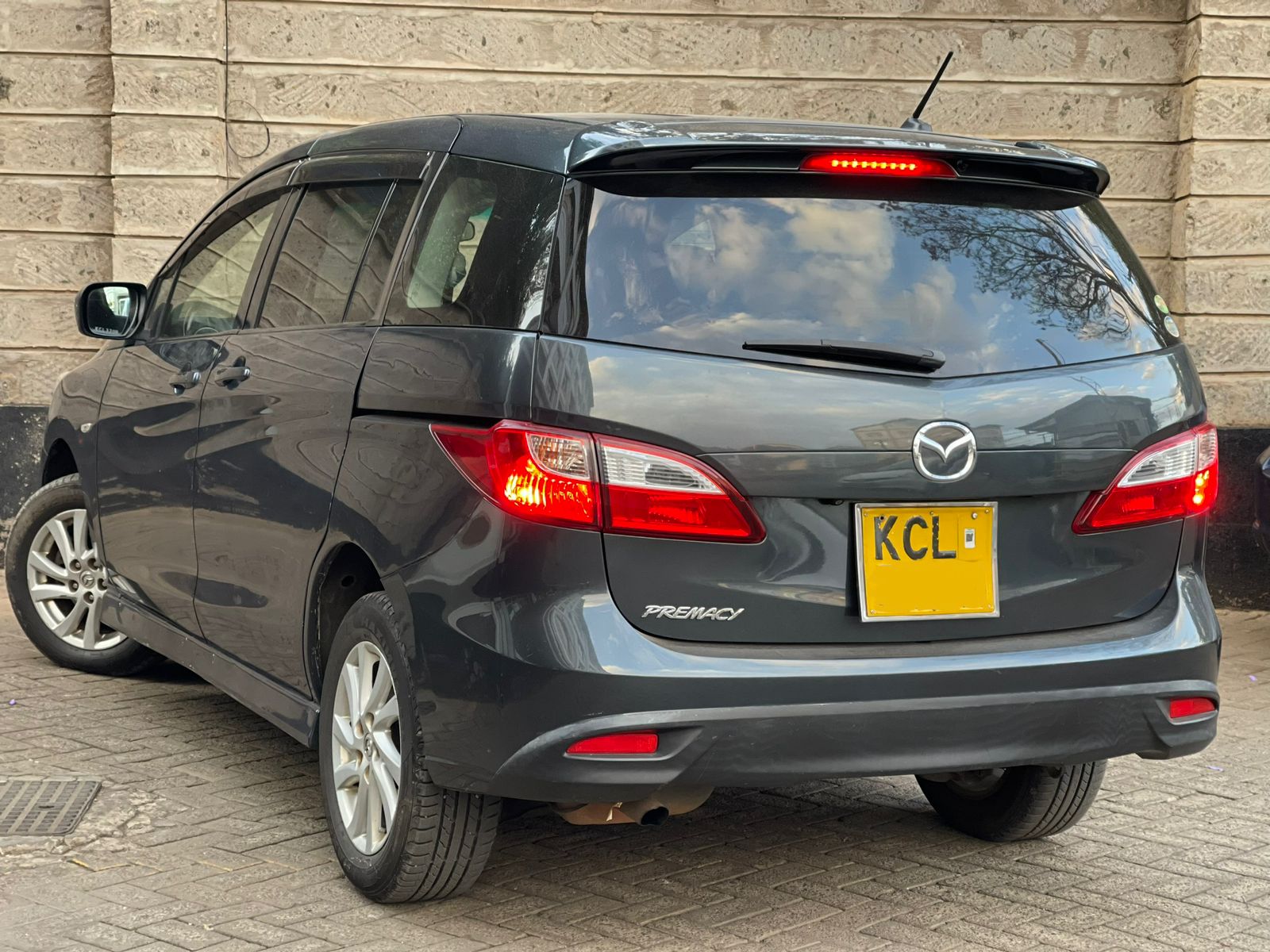 2011 Mazda Premacy