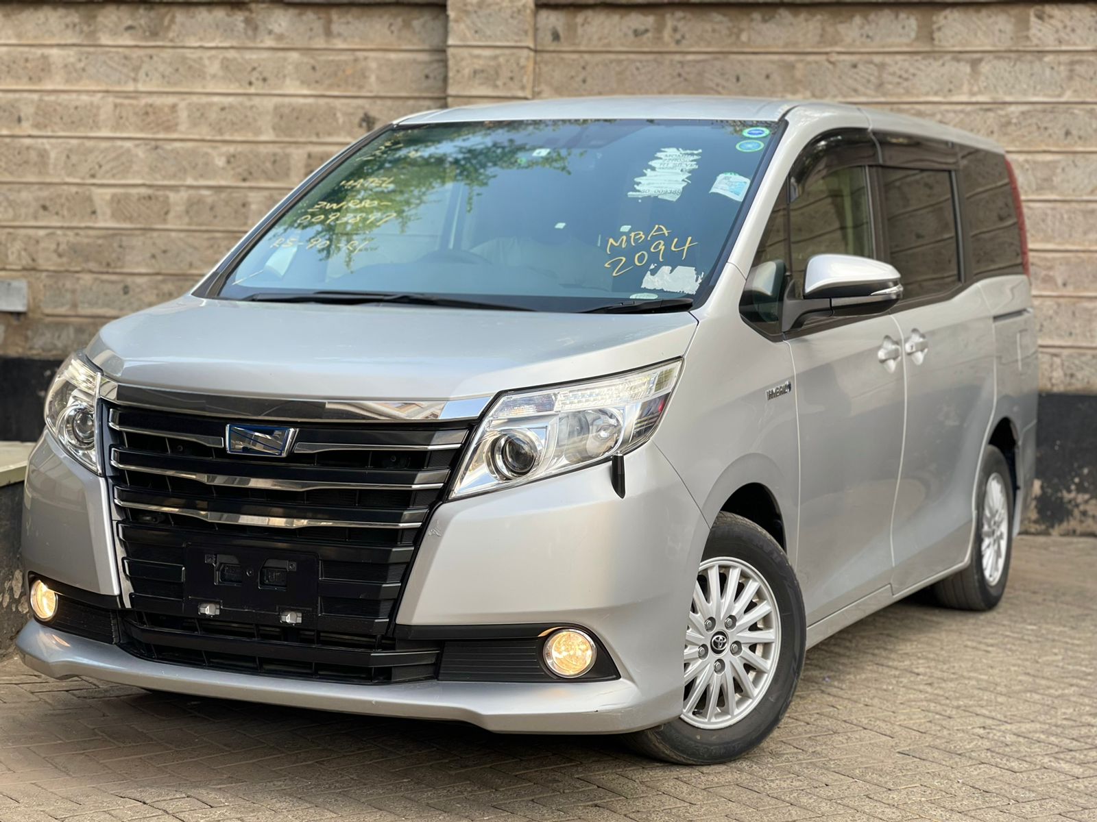 2015 Toyota Noah