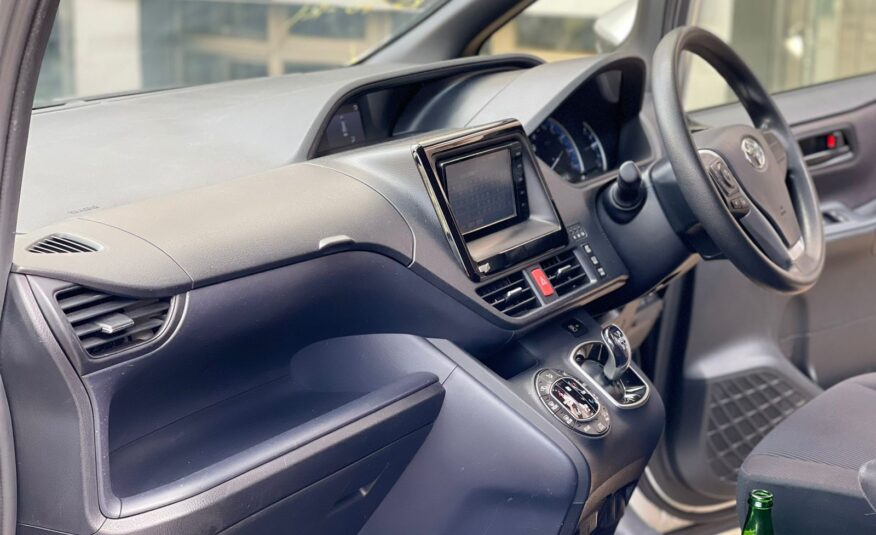 2015 Toyota Noah