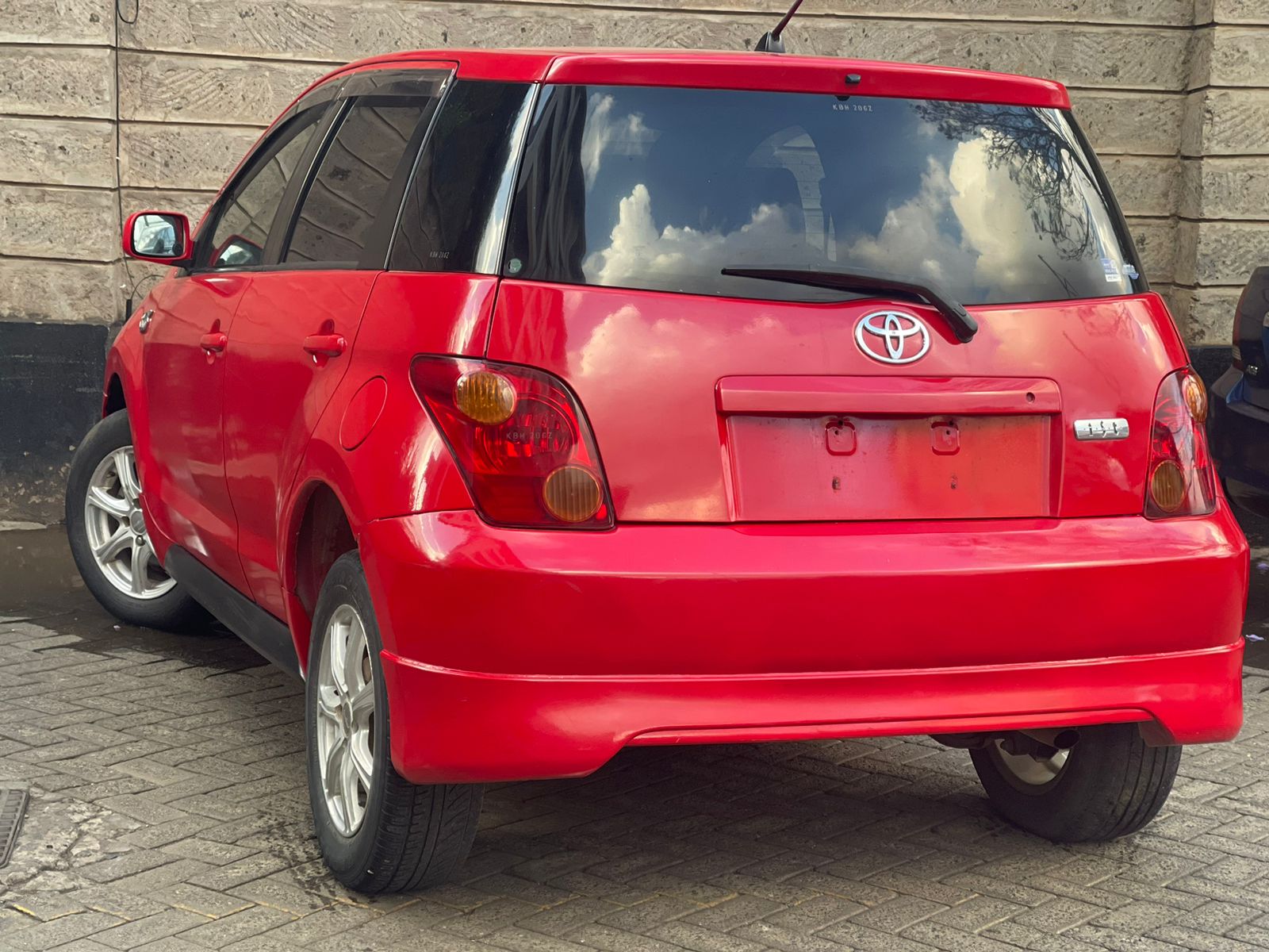 2003 Toyota IST