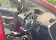 2003 Toyota IST