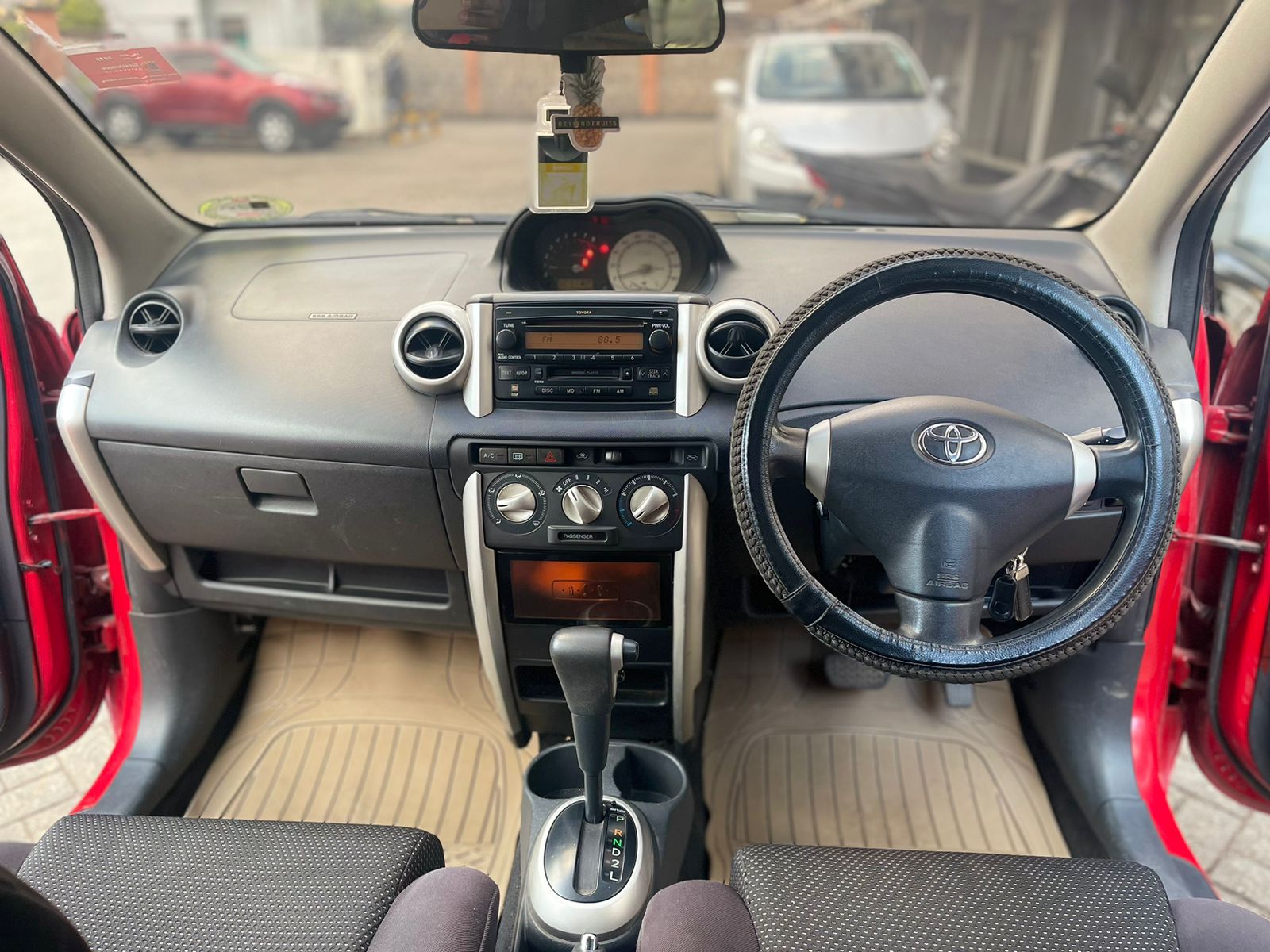 2003 Toyota IST