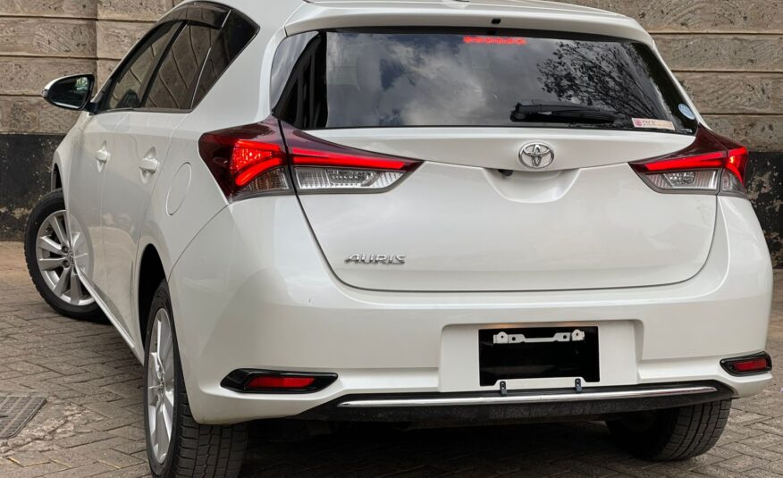2015 Toyota Auris