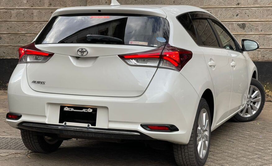 2015 Toyota Auris