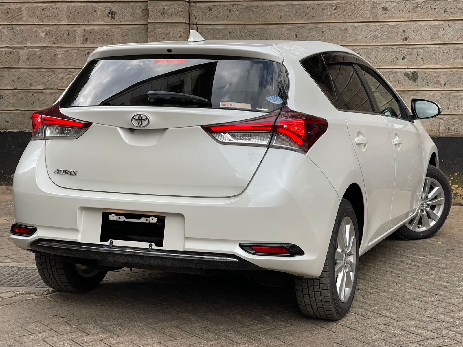 2015 Toyota Auris