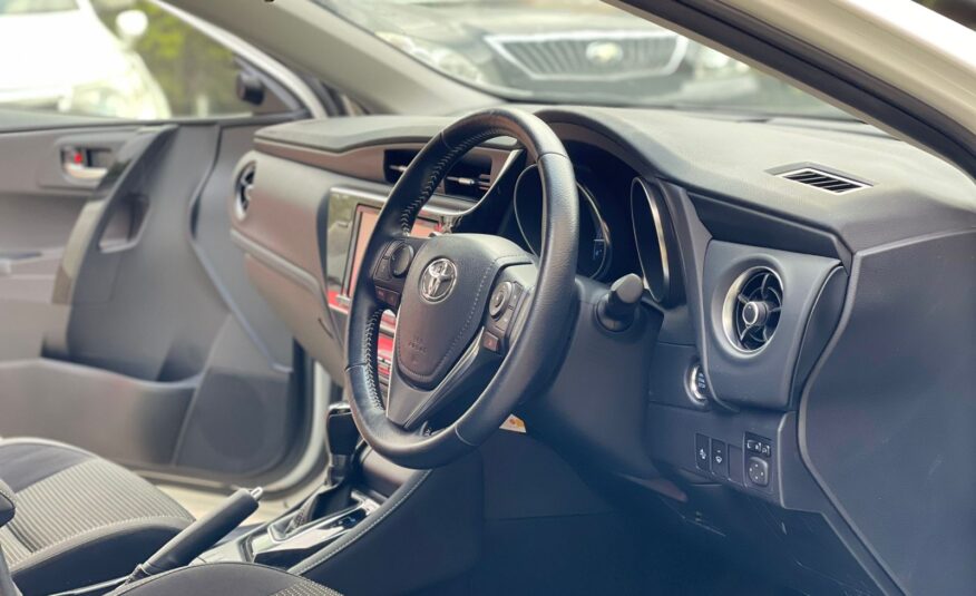 2015 Toyota Auris