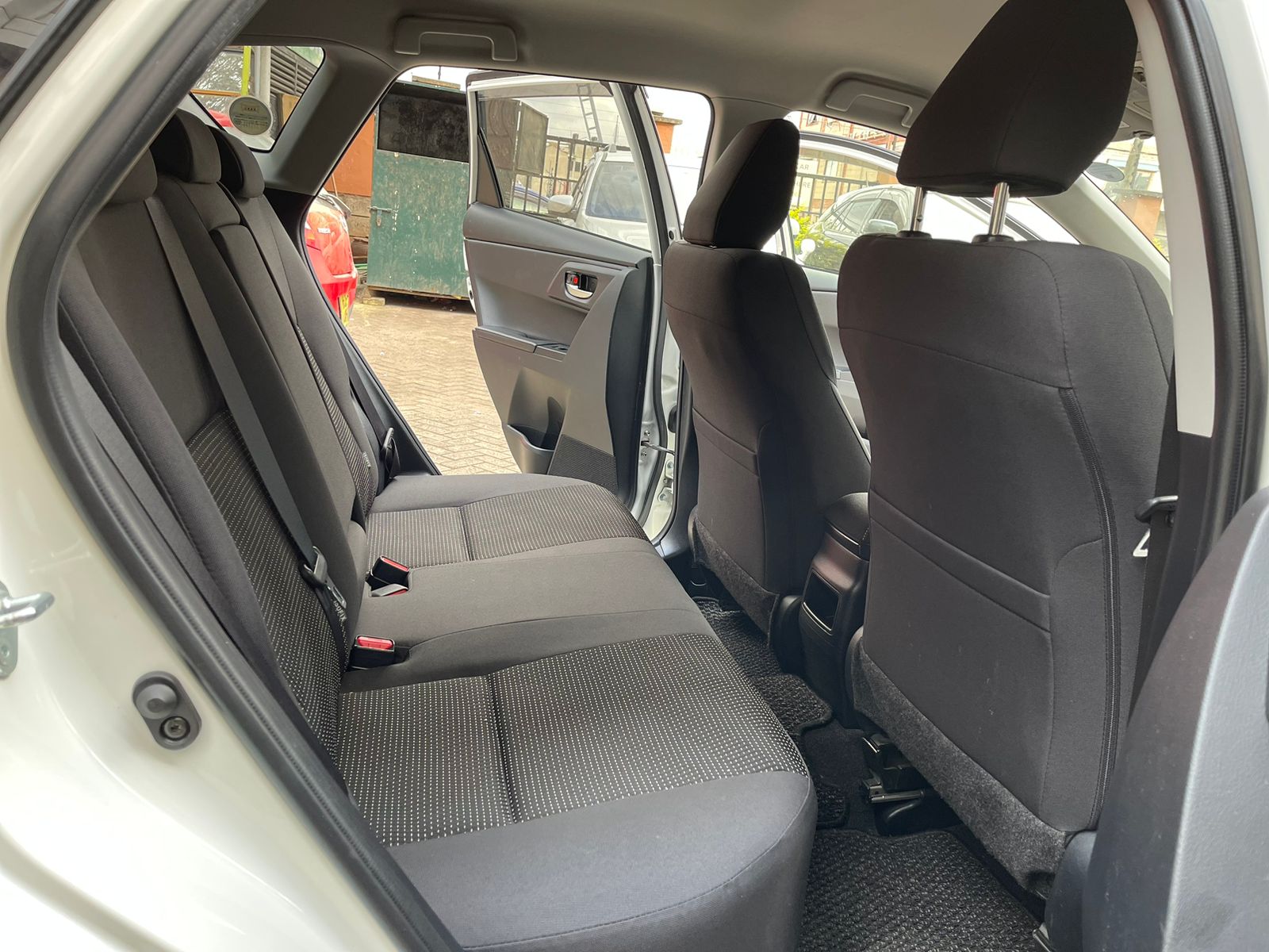 2015 Toyota Auris
