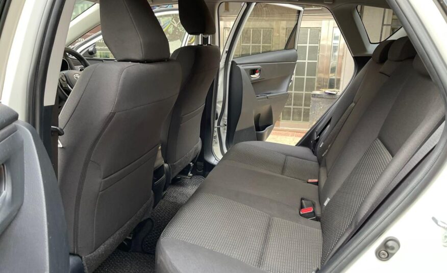 2015 Toyota Auris