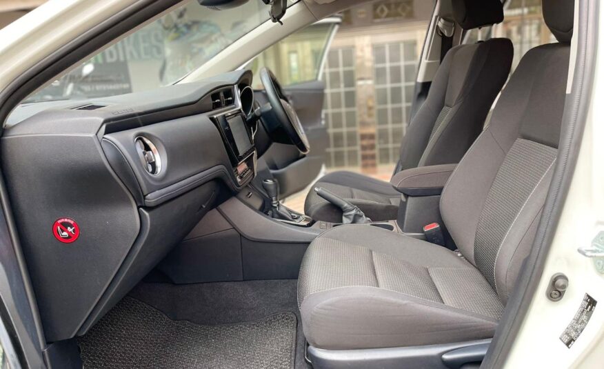 2015 Toyota Auris