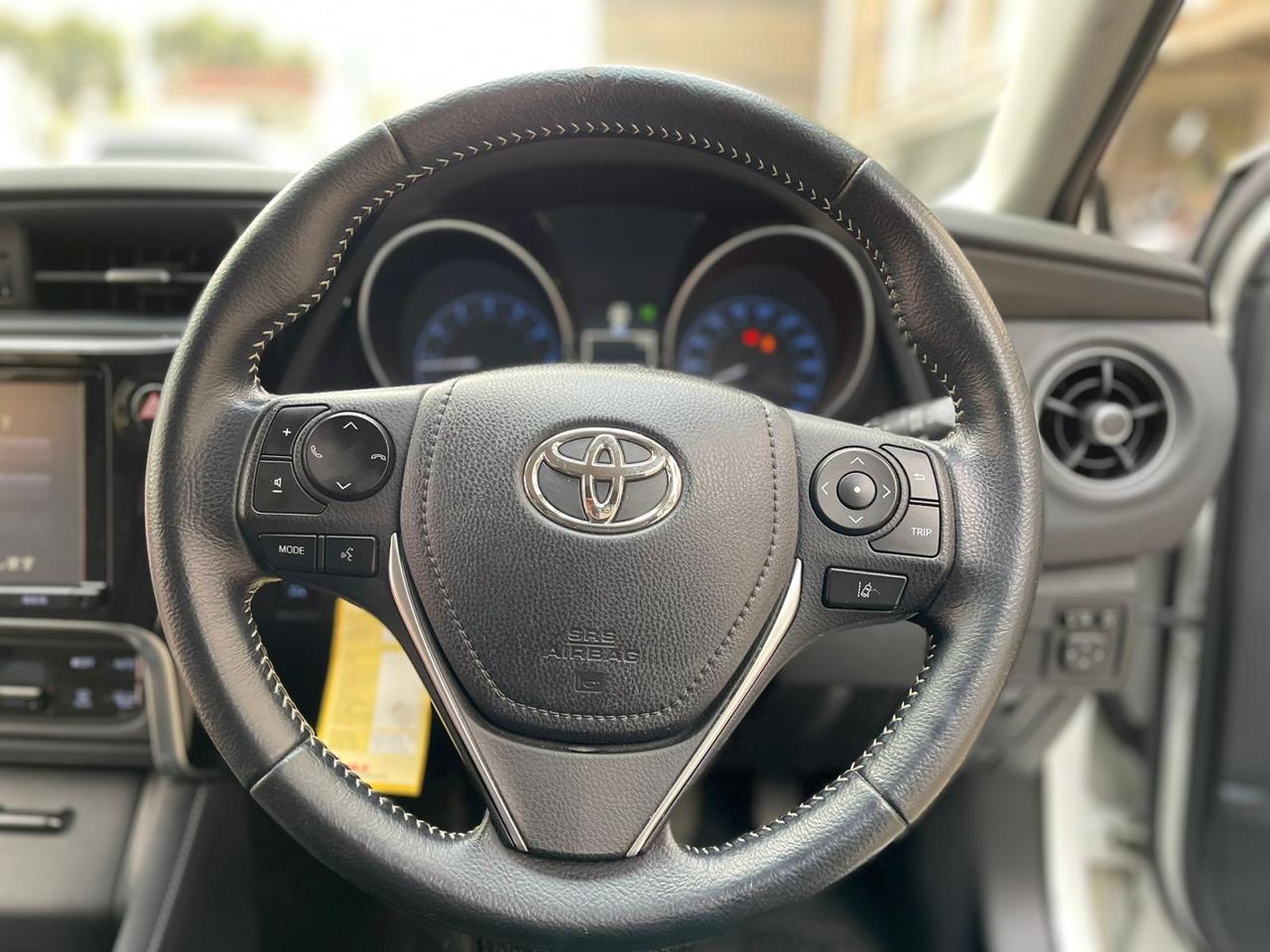 2015 Toyota Auris