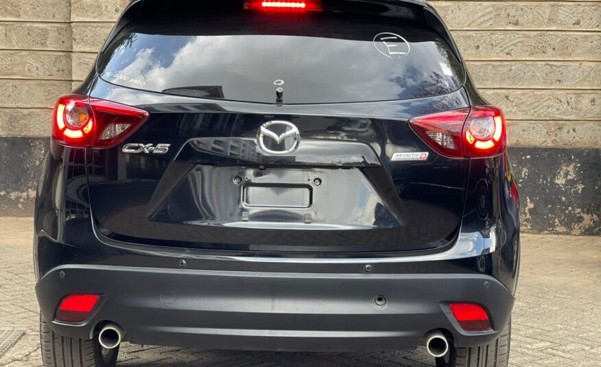 2015 Mazda CX-5 (Sunroof)