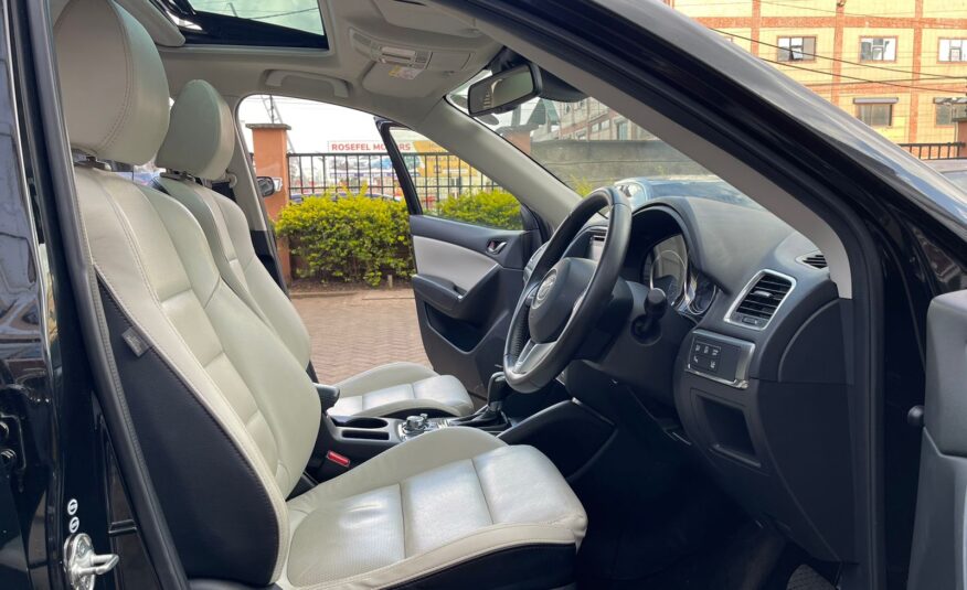 2015 Mazda CX-5 (Sunroof)