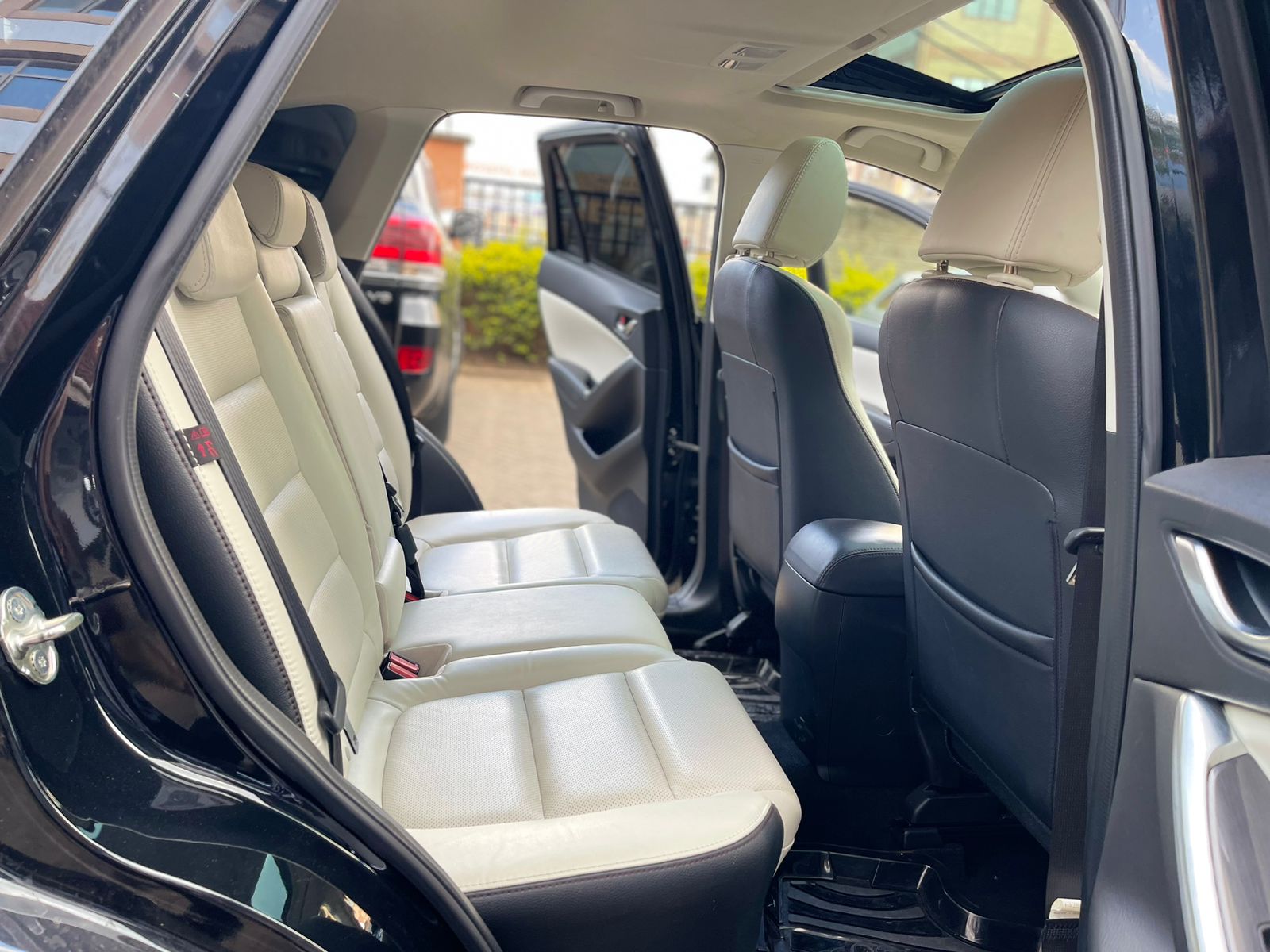 2015 Mazda CX-5 (Sunroof)