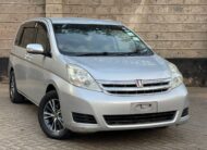 2010 Toyota Isis