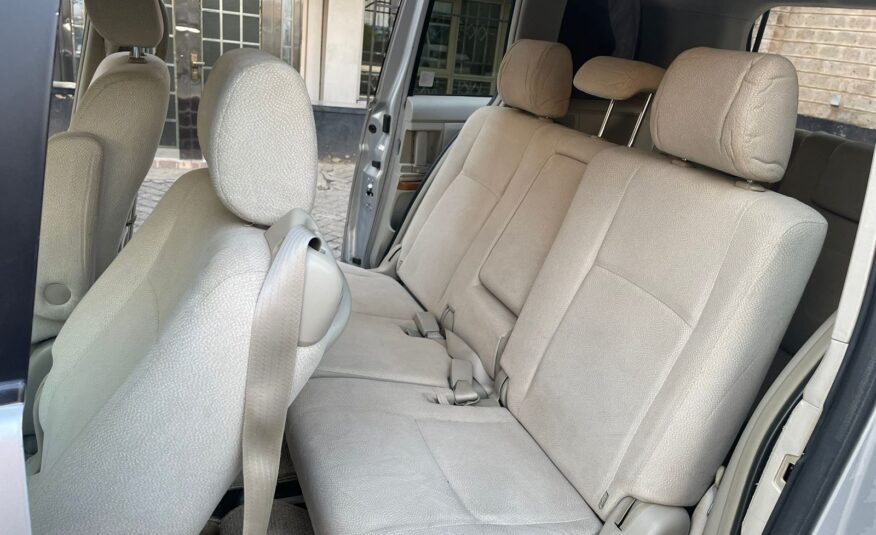 2010 Toyota Isis
