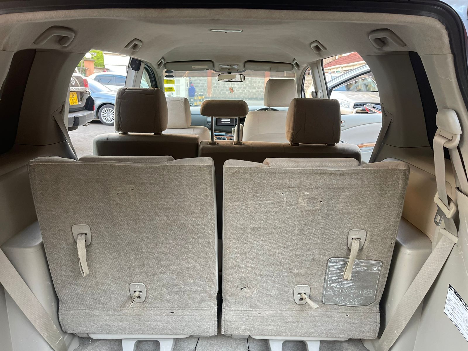 2010 Toyota Isis