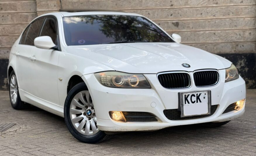 2009 BMW 320I