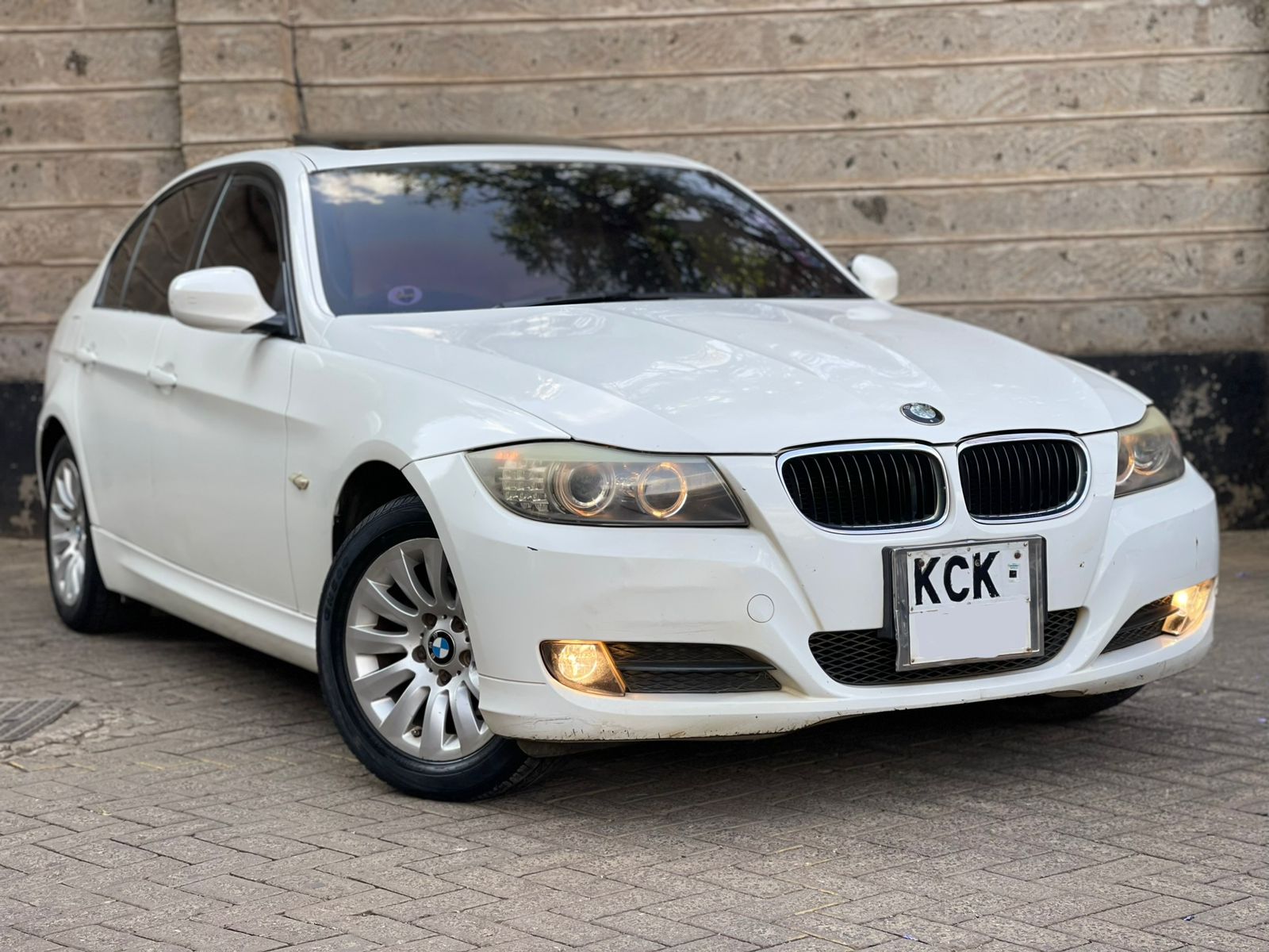 2009 BMW 320I