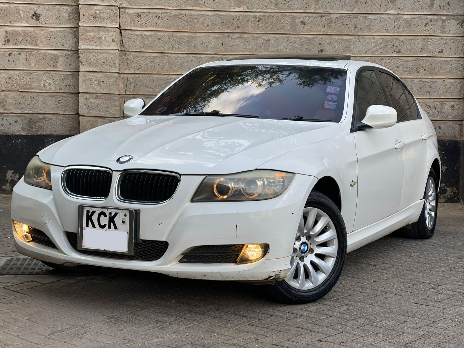 2009 BMW 320I