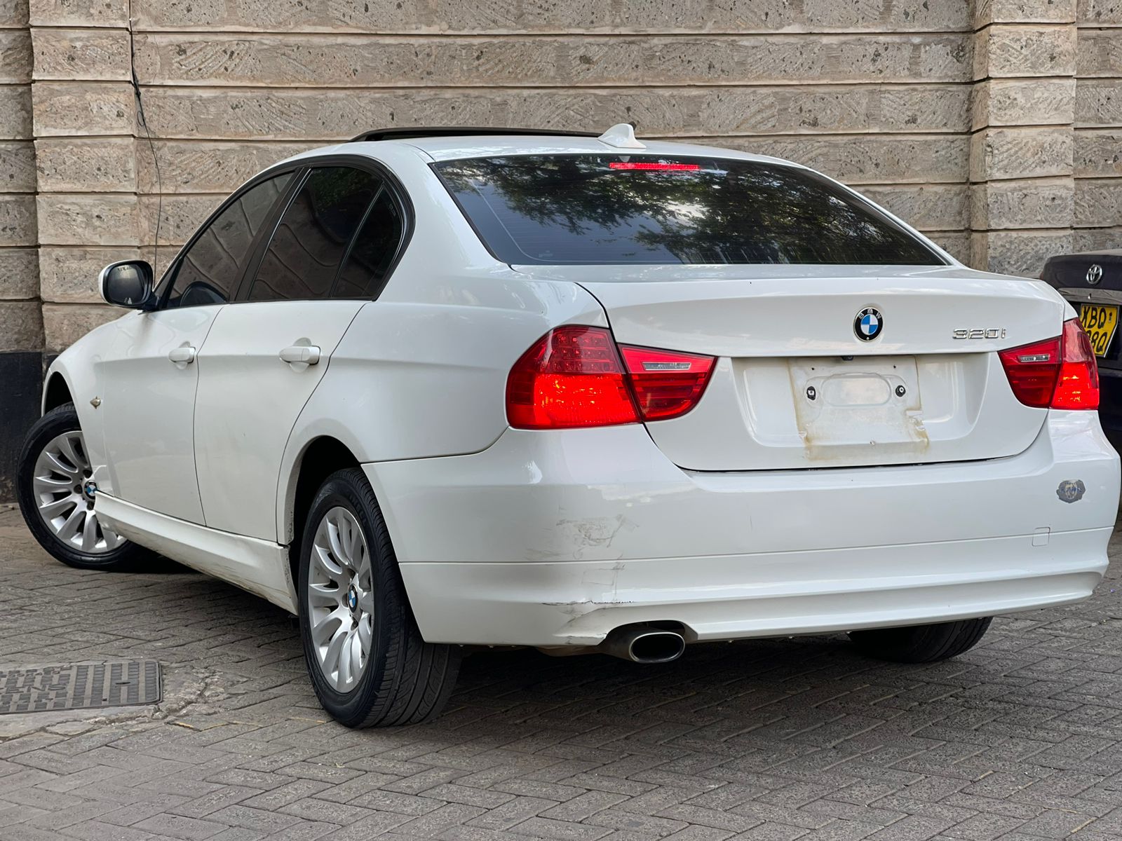2009 BMW 320I