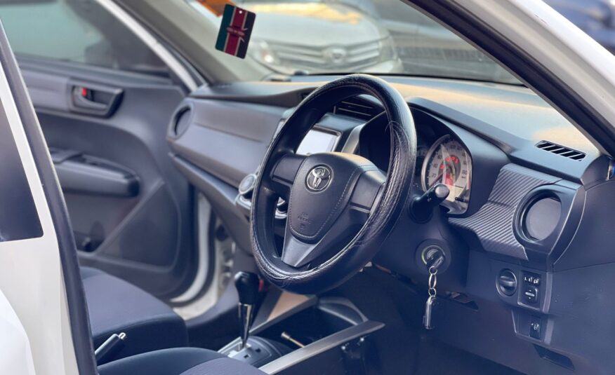 2014 Toyota Fielder