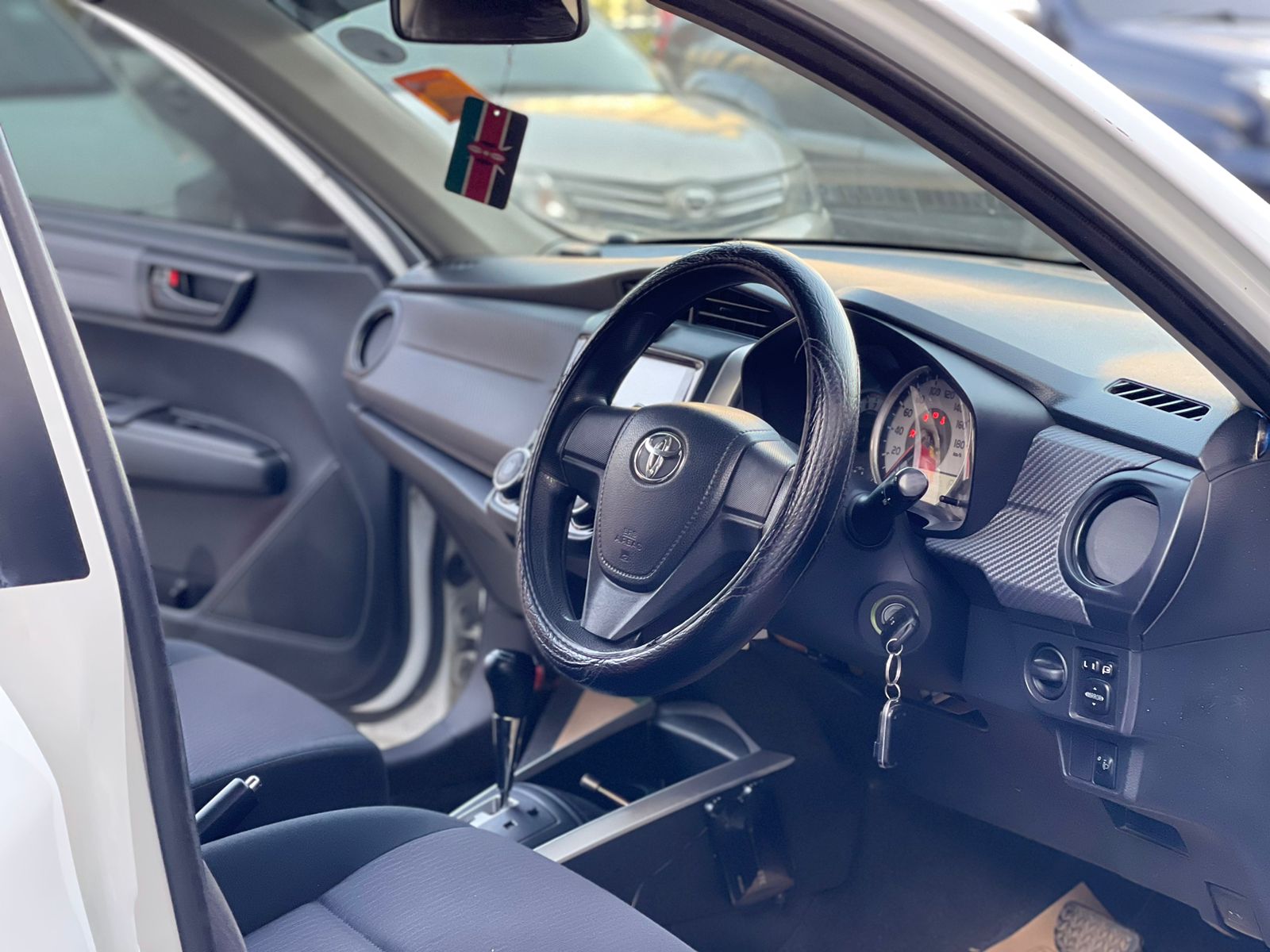 2014 Toyota Fielder