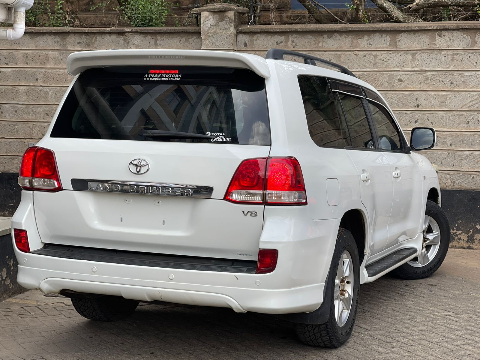 2008 Toyota Landcruiser V8