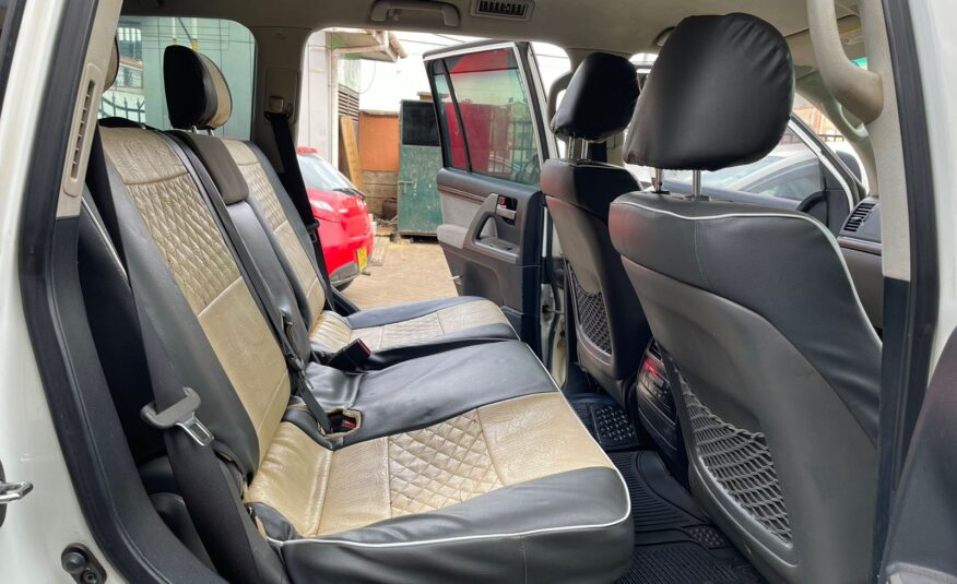 2008 Toyota Landcruiser V8