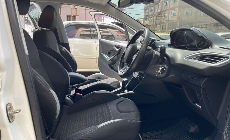 2013 Peugeot 208