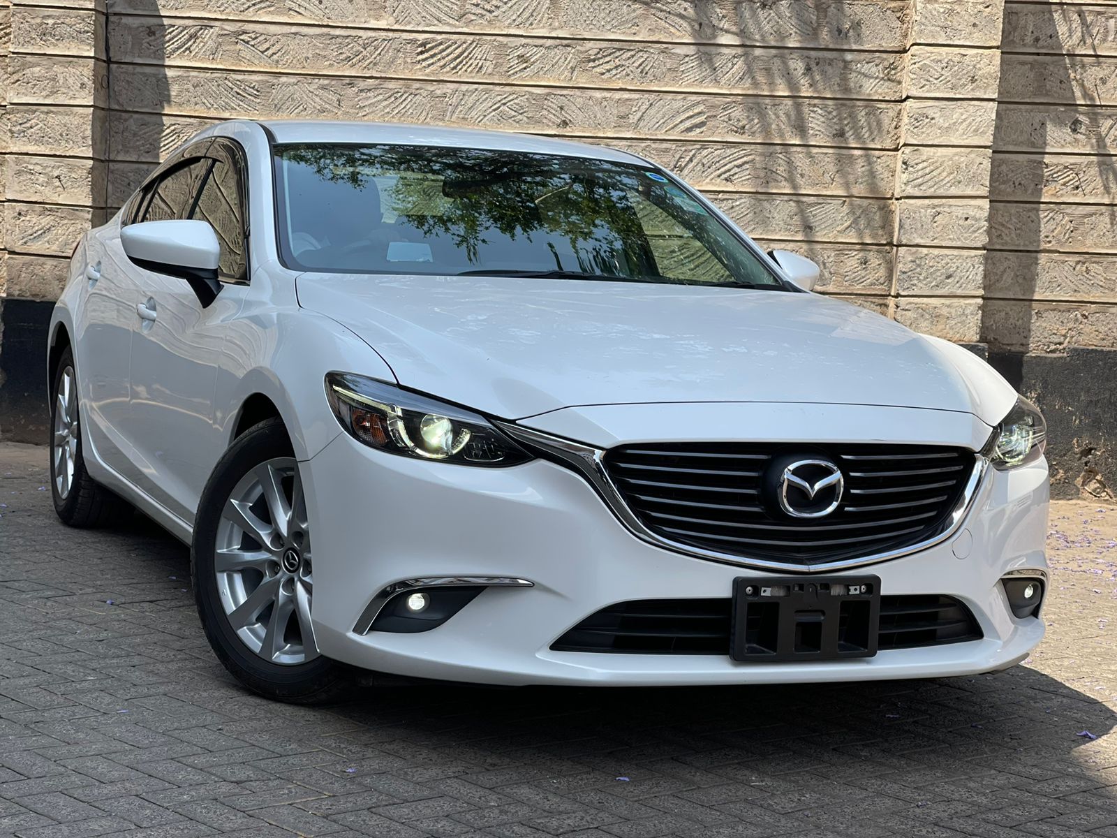 2015 Mazda Atenza