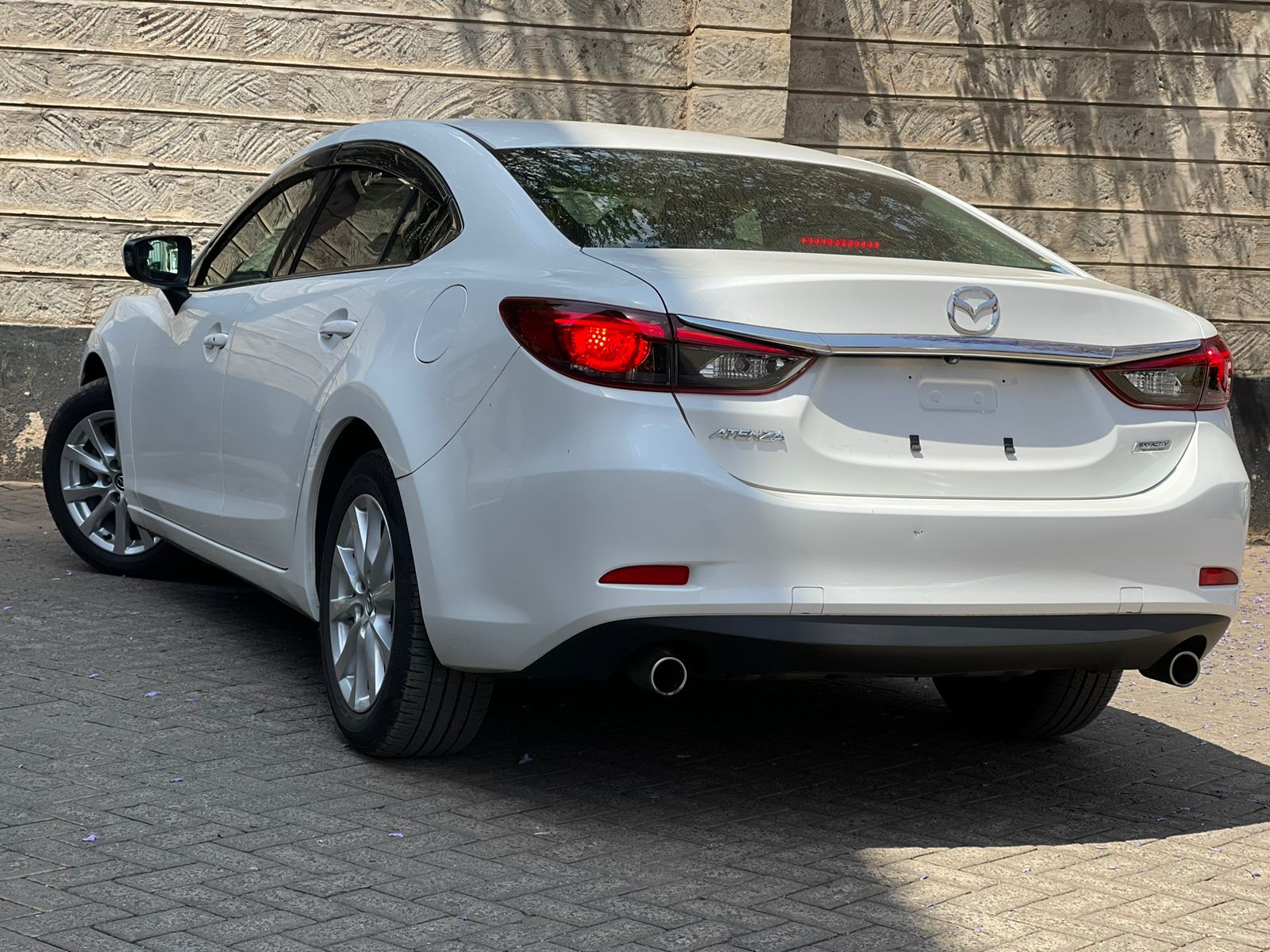 2015 Mazda Atenza