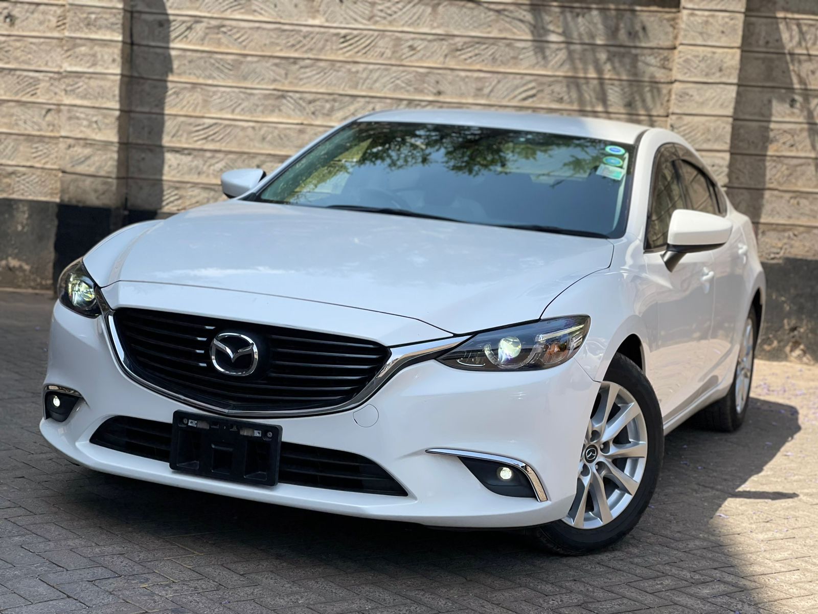 2015 Mazda Atenza