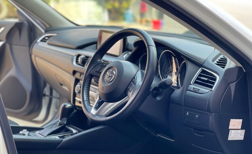 2015 Mazda Atenza