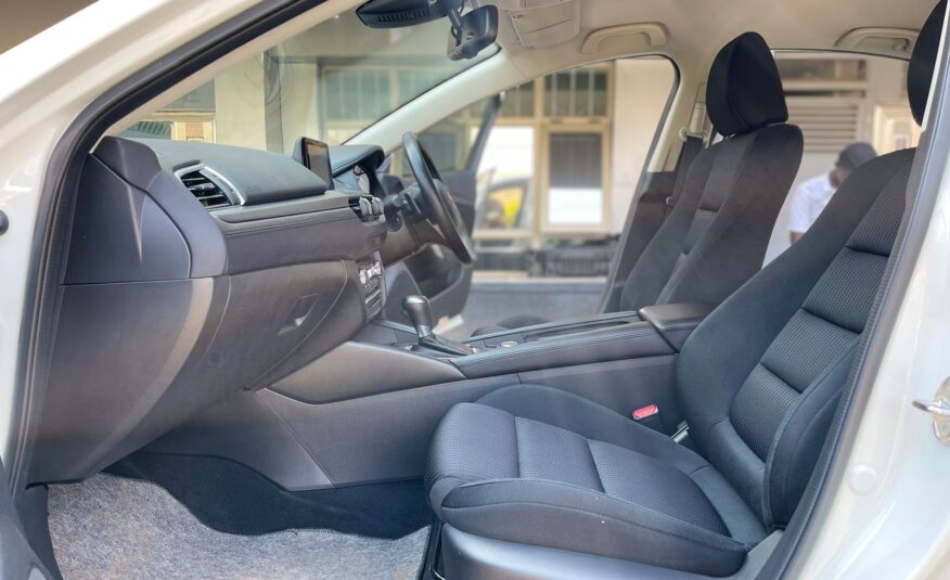 2015 Mazda Atenza