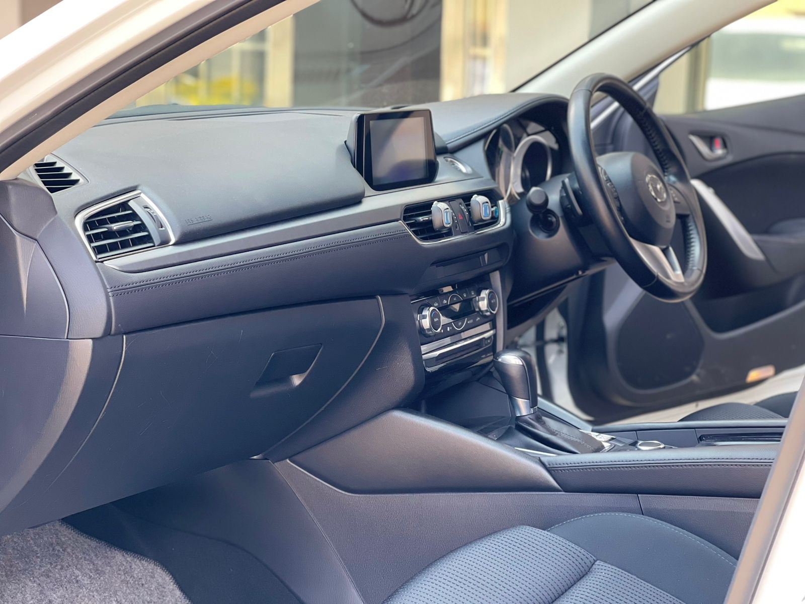 2015 Mazda Atenza