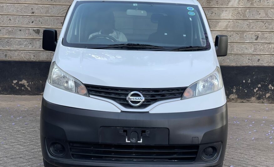 2015 Nissan NV200 White