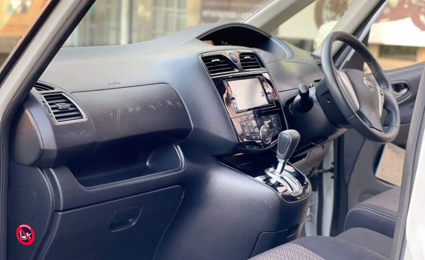 2015 Nissan Serena