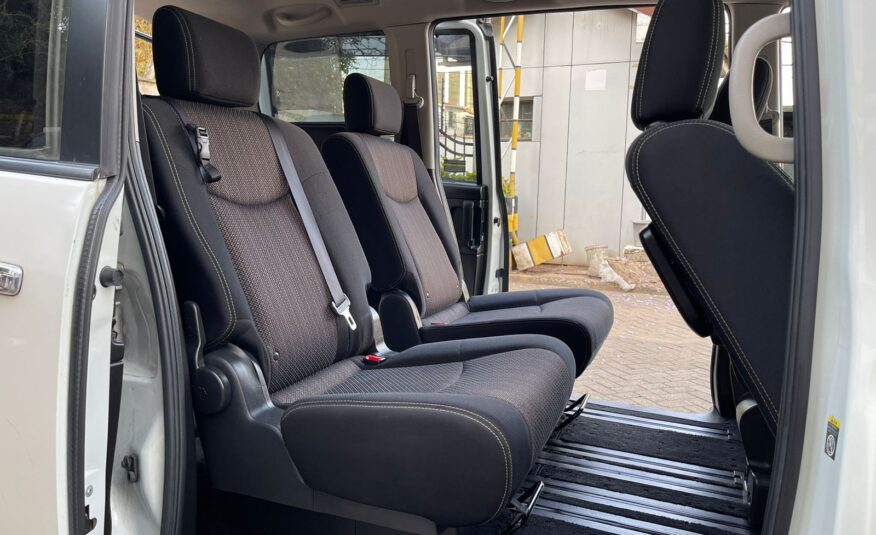 2015 Nissan Serena