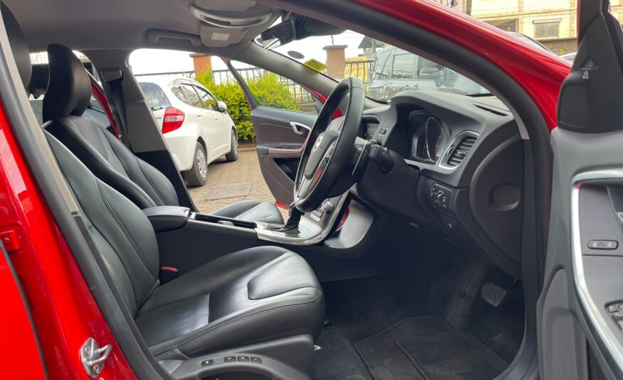 2015 Volvo S60 T5 Red