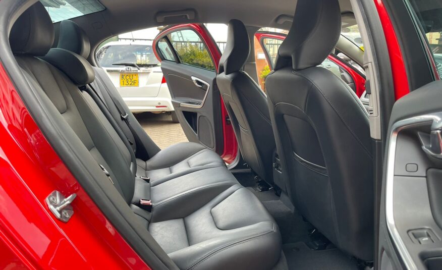 2015 Volvo S60 T5 Red