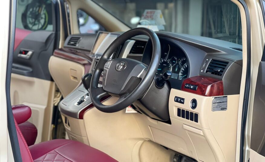 2012 Toyota Alphard