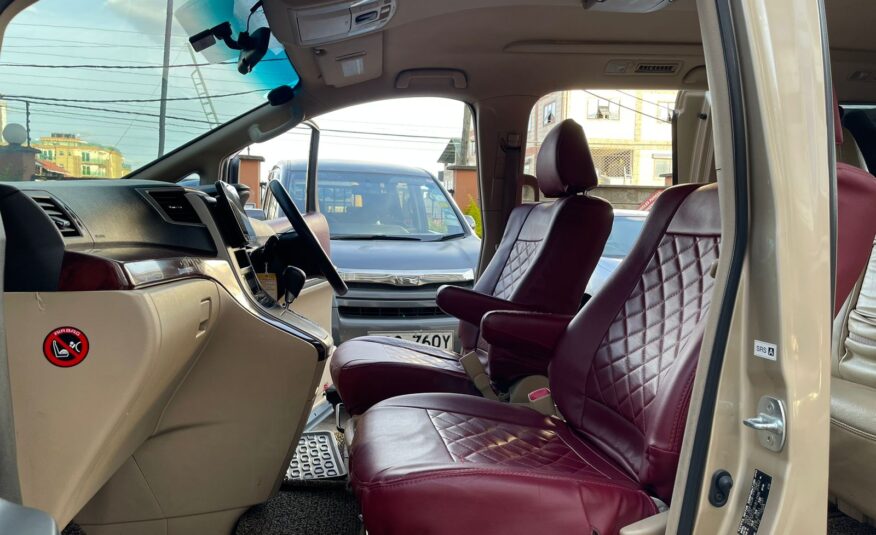 2012 Toyota Alphard